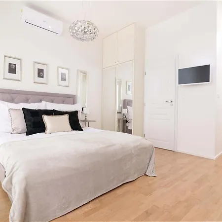 Apartmán Cozy&quiet With A/c In Centre Praha